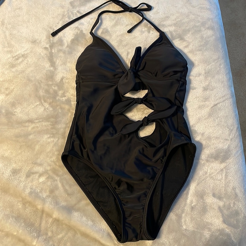 one piece swimsuit